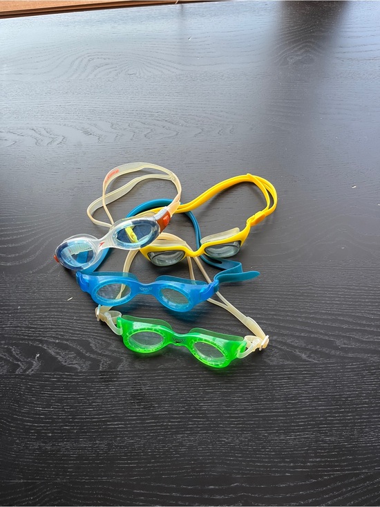 Speedo Other - Speedo Swim Goggles Lot of 4 Blue Green Yellow Clear Biofuse Adjustable Straps